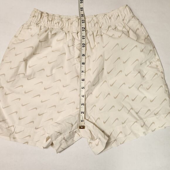 Nike Women's Everyday Modern High-Waisted Woven Shorts Small DV7932-133 - Picture 7 of 9